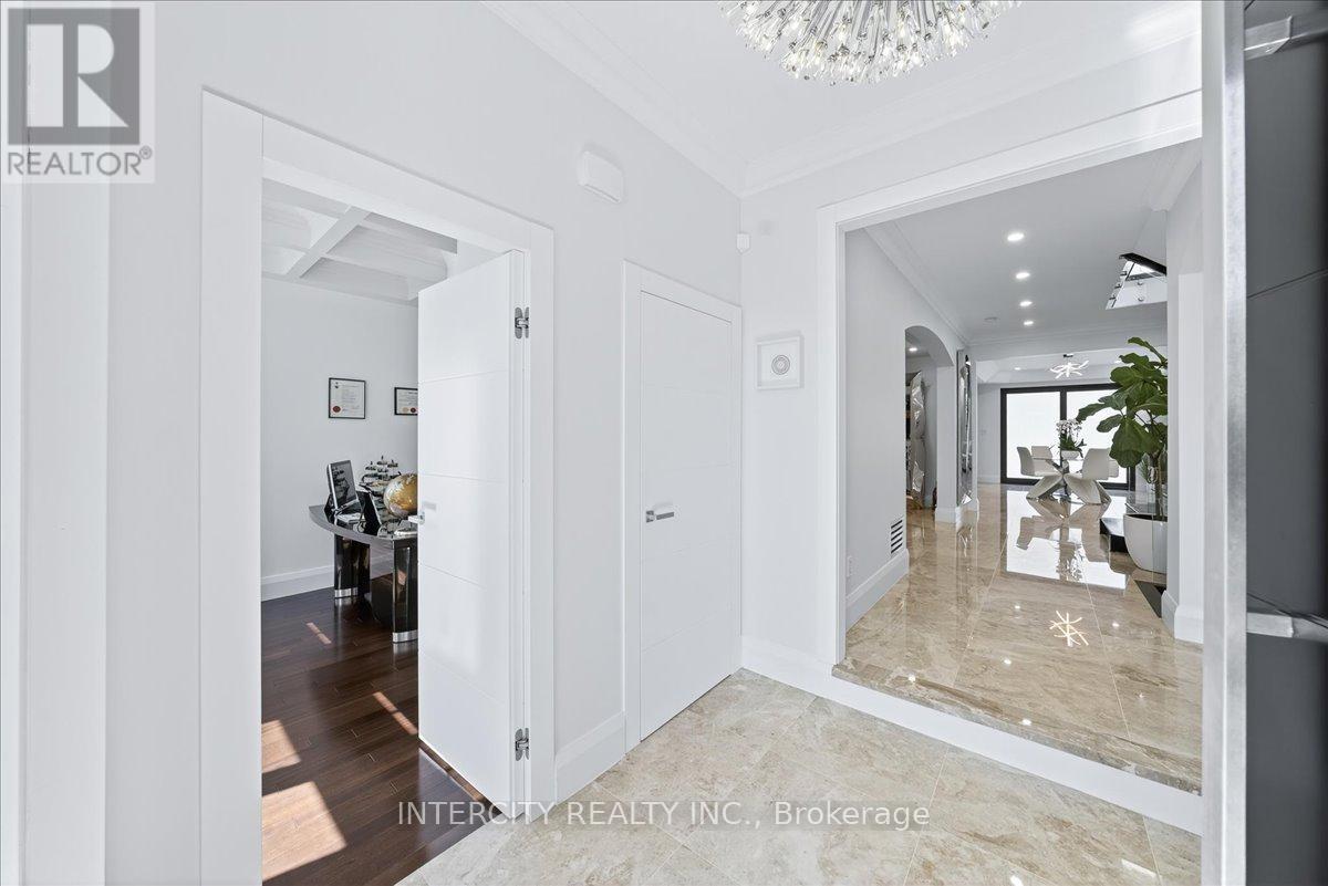102 COOK'S MILL CRESCENT - 7