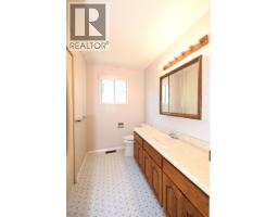 7946 St John Crescent, Prince George, BC V2N4H7 Photo 21