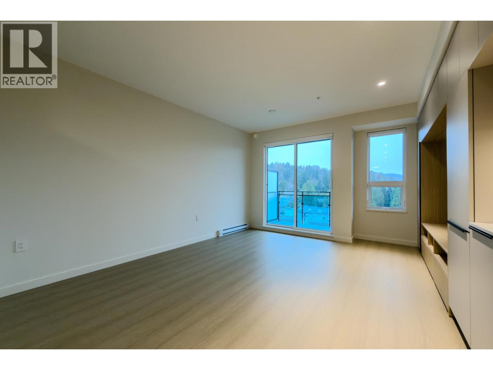 611 2015 ST. JOHNS STREET, Port Moody — photo 8
