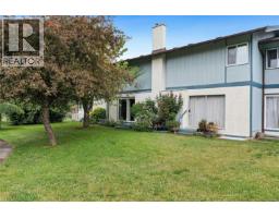 4 3987 Gordon Head Rd, Saanich, BC V8N3X5 Photo 38