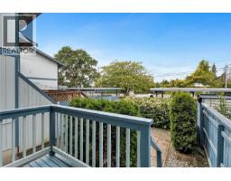 4 3987 Gordon Head Rd, Saanich, BC V8N3X5 Photo 14