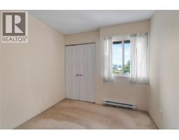 4 3987 Gordon Head Rd, Saanich, BC V8N3X5 Photo 22