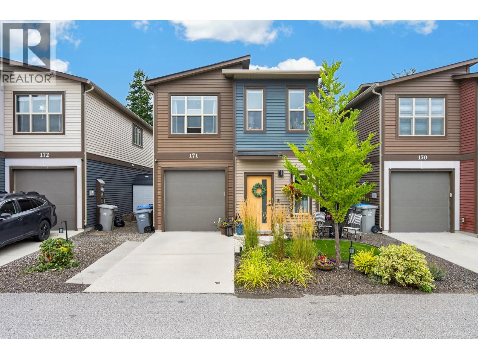 #171 1850 Hugh Allan Drive - 1