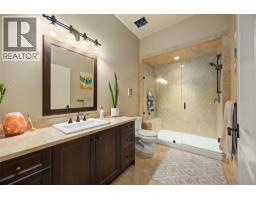 2583 Lucinde Road, West Kelowna, BC V1Z4B1 Photo 53