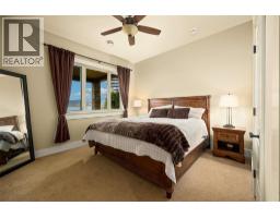 2583 Lucinde Road, West Kelowna, BC V1Z4B1 Photo 42