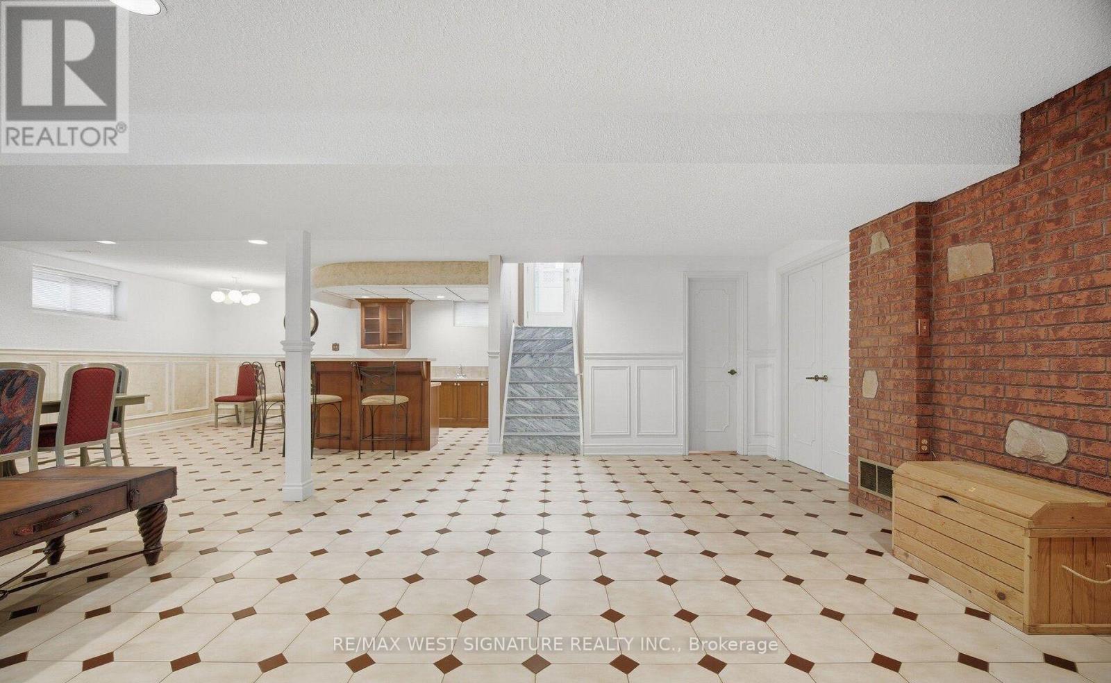 36 WINDSOR ROAD - 16