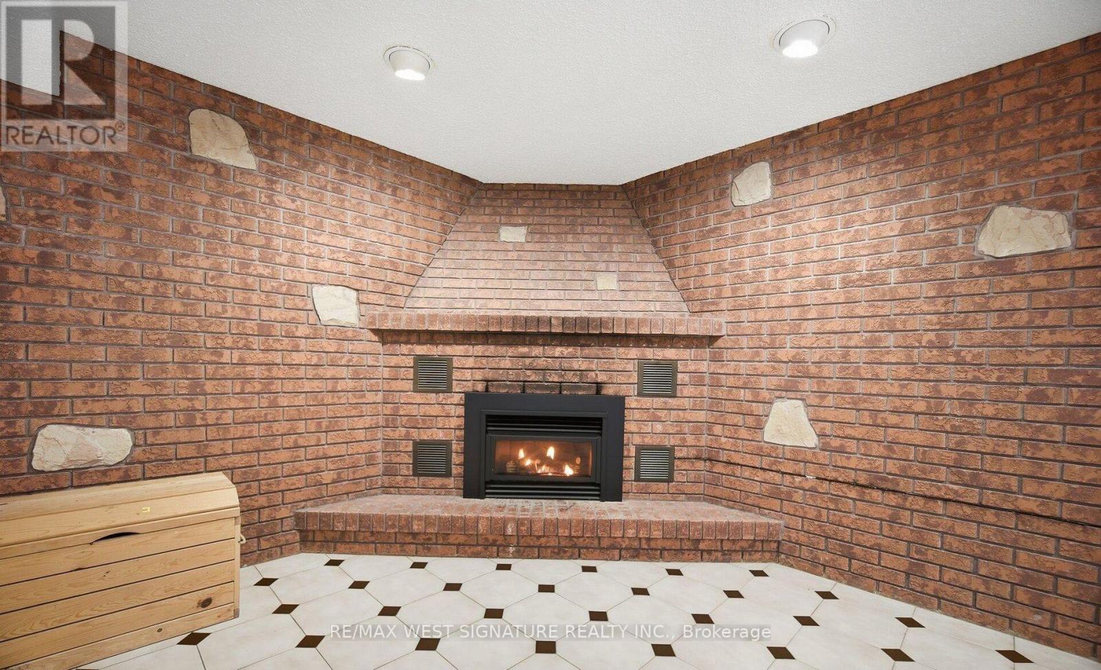 36 WINDSOR ROAD - 18
