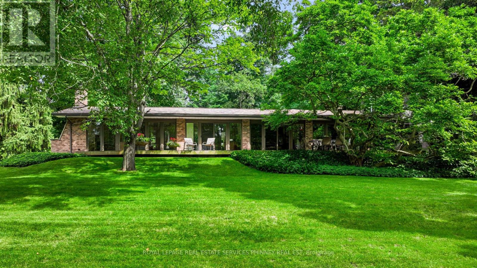 1066 STOCKWELL AVENUE - 31