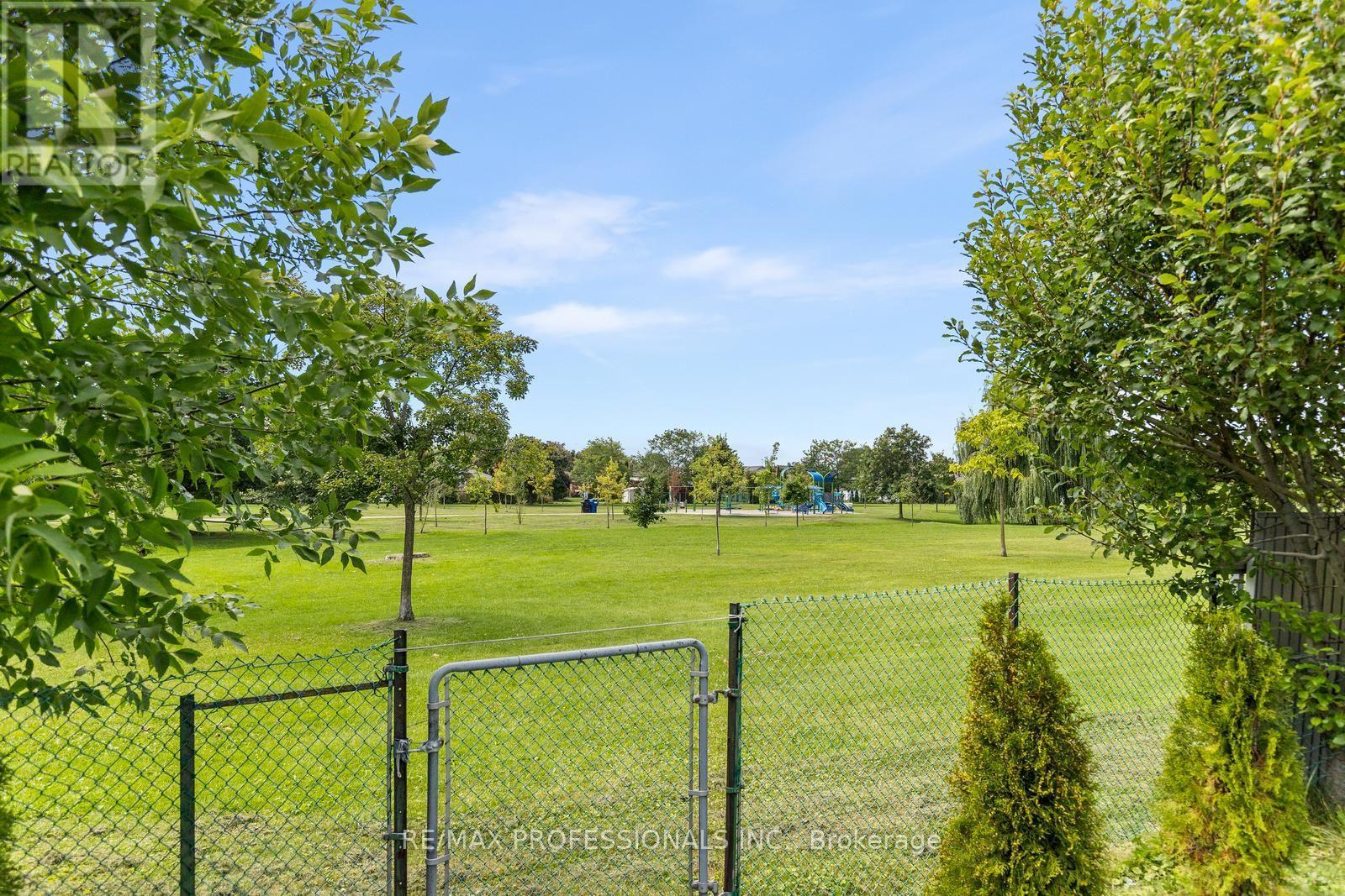 122 TREEVIEW DRIVE - Image 29