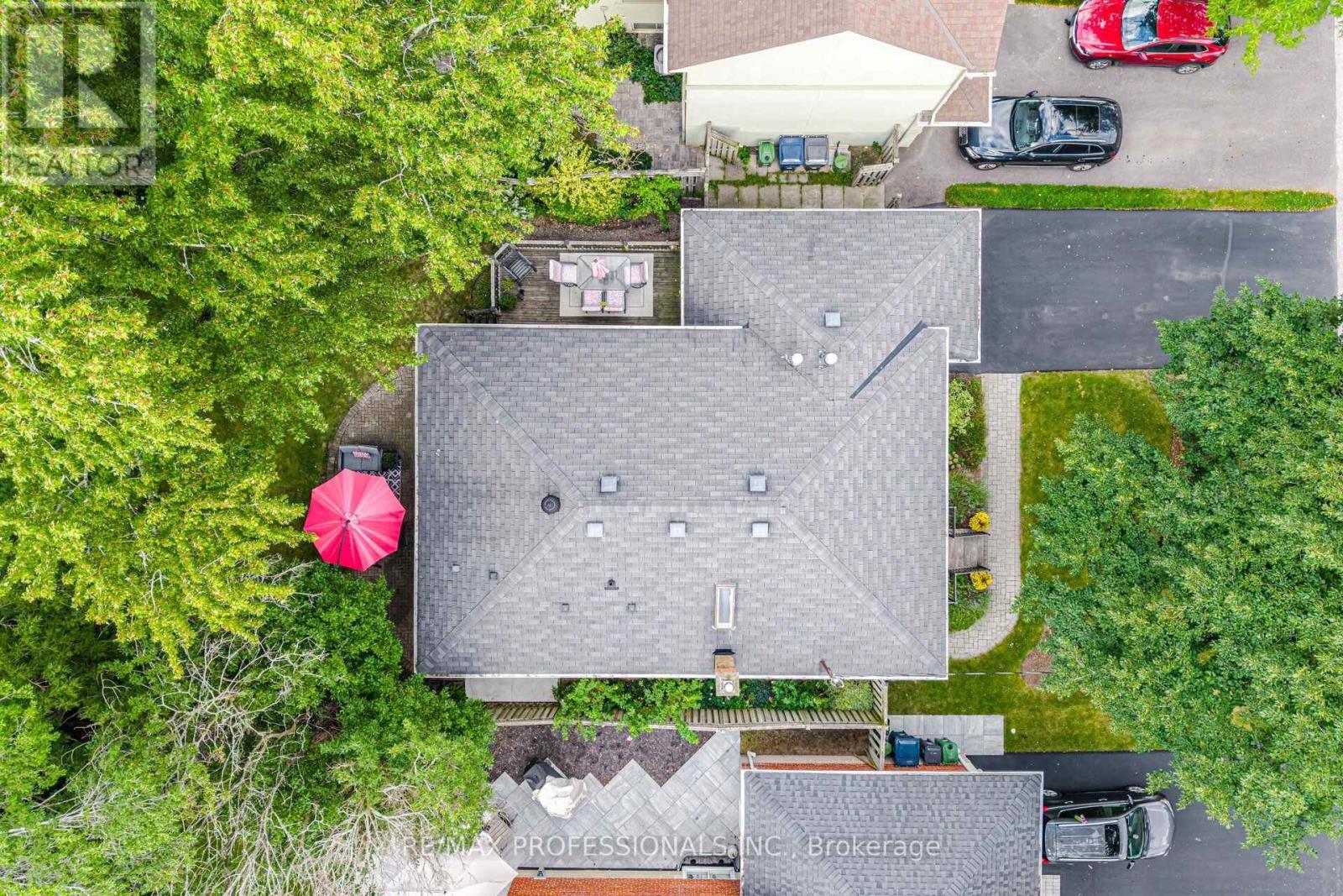 8 BEAVERBROOK AVENUE - Image 46