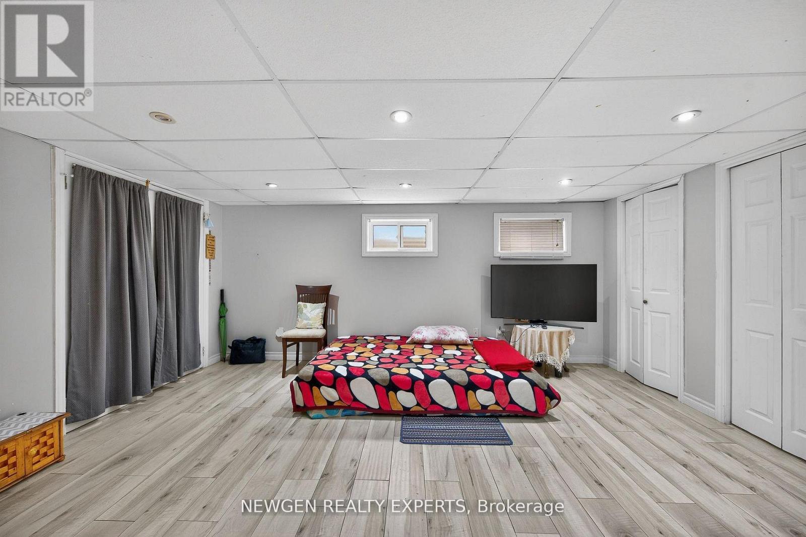 63 FALUDON DRIVE - 31