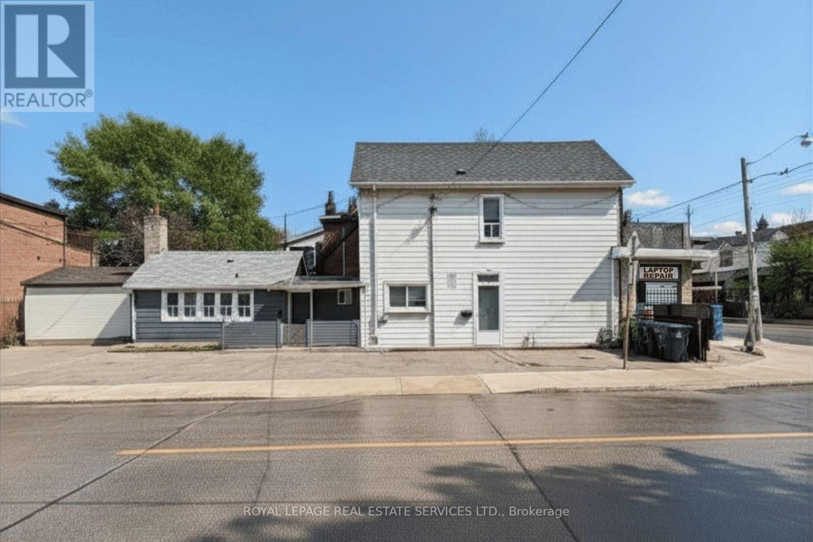 1160 DUFFERIN STREET - 24