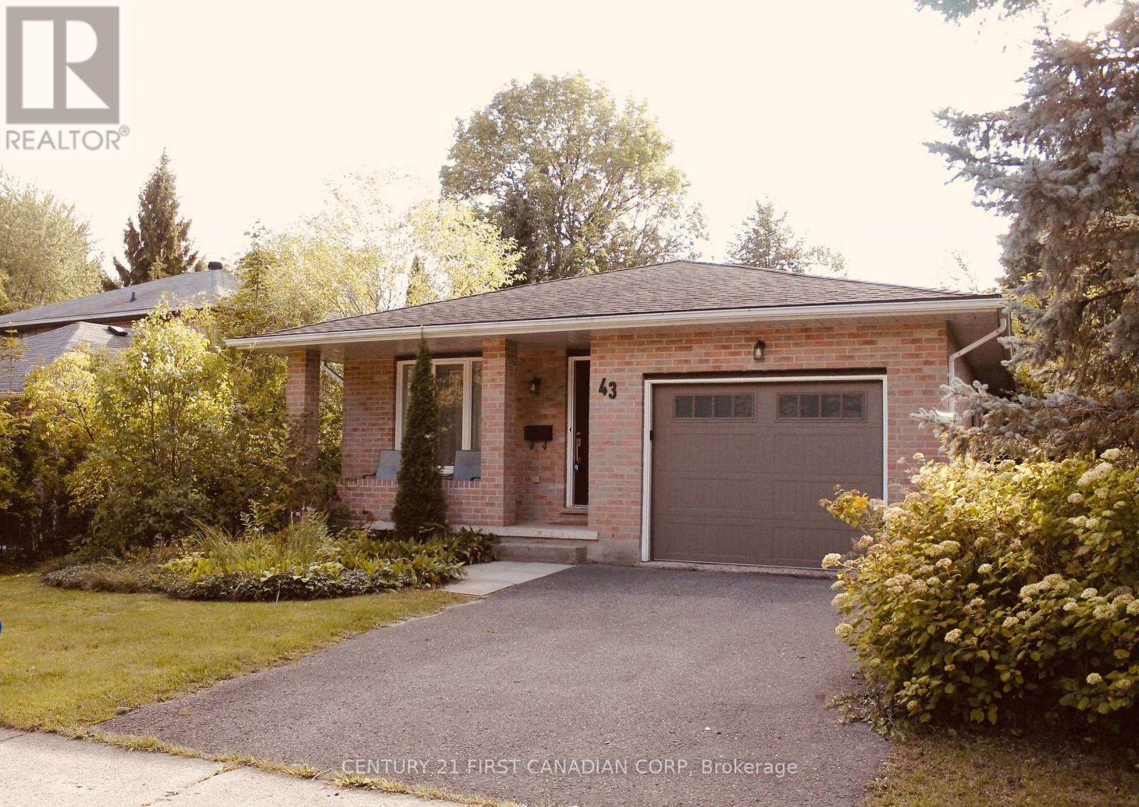 43 WALMER GARDENS - 1