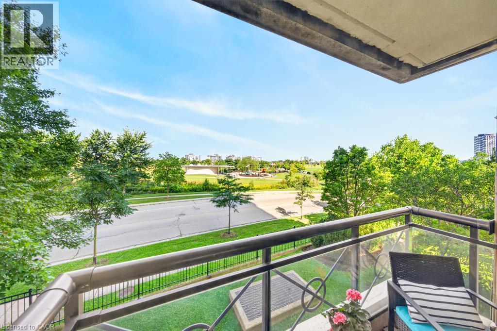 #203 2365 CENTRAL PARK Drive - 33