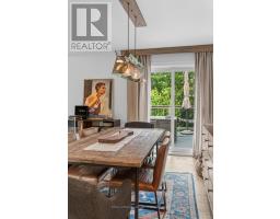 11 Yewfield Crescent, Toronto, ON M3B2Y4 Photo 15