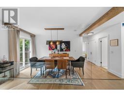 11 Yewfield Crescent, Toronto, ON M3B2Y4 Photo 13
