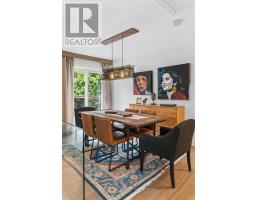 11 Yewfield Crescent, Toronto, ON M3B2Y4 Photo 12