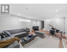 11 Yewfield Crescent, Toronto, ON M3B2Y4 Photo 23