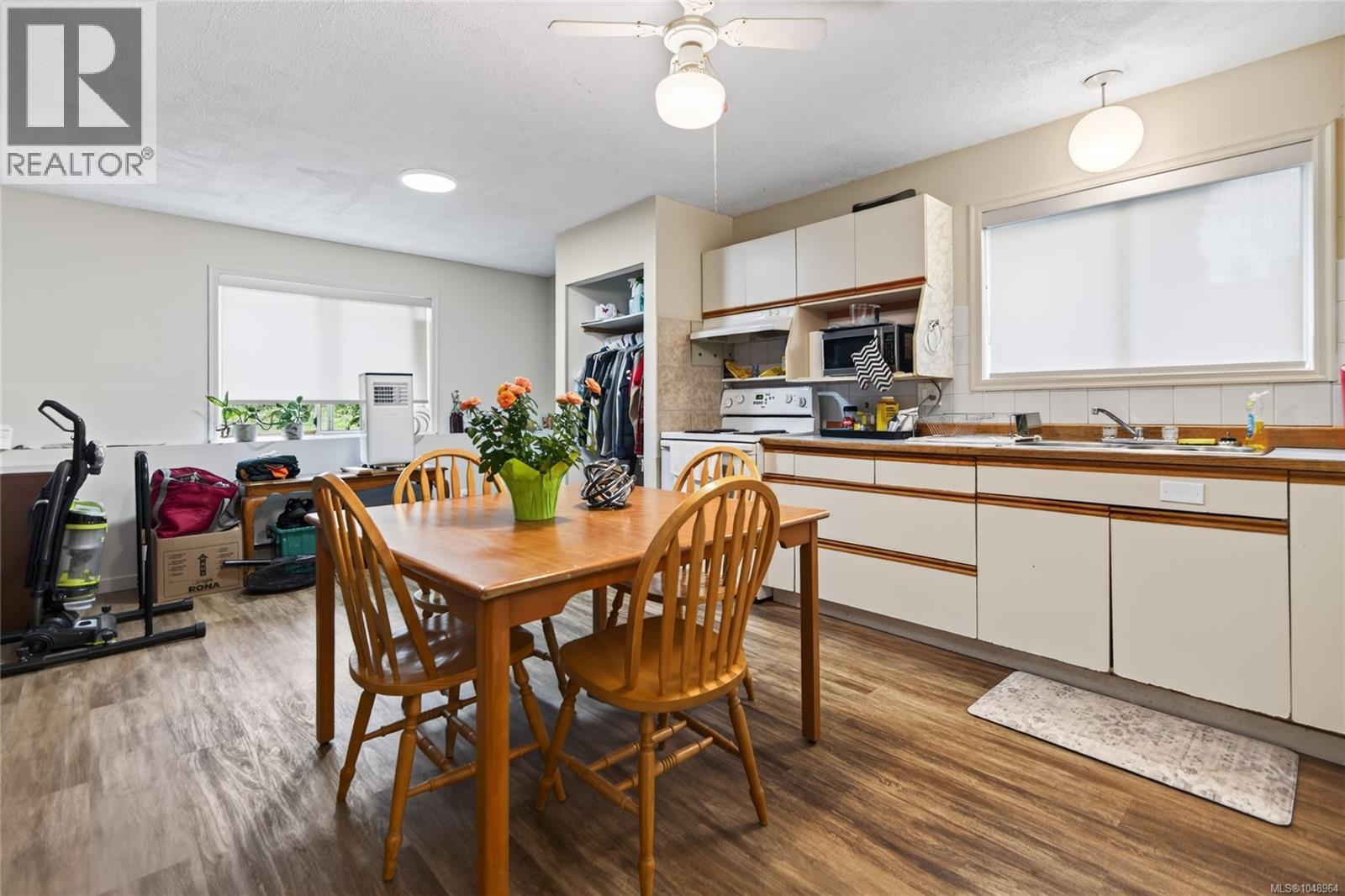 1561 Embleton Cres - Image 17