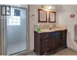 Bedroom - 127 Scenic Cove Circle Nw, Calgary, AB T3L1M5 Photo 15