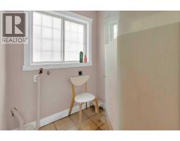 Bedroom - 127 Scenic Cove Circle Nw, Calgary, AB T3L1M5 Photo 8