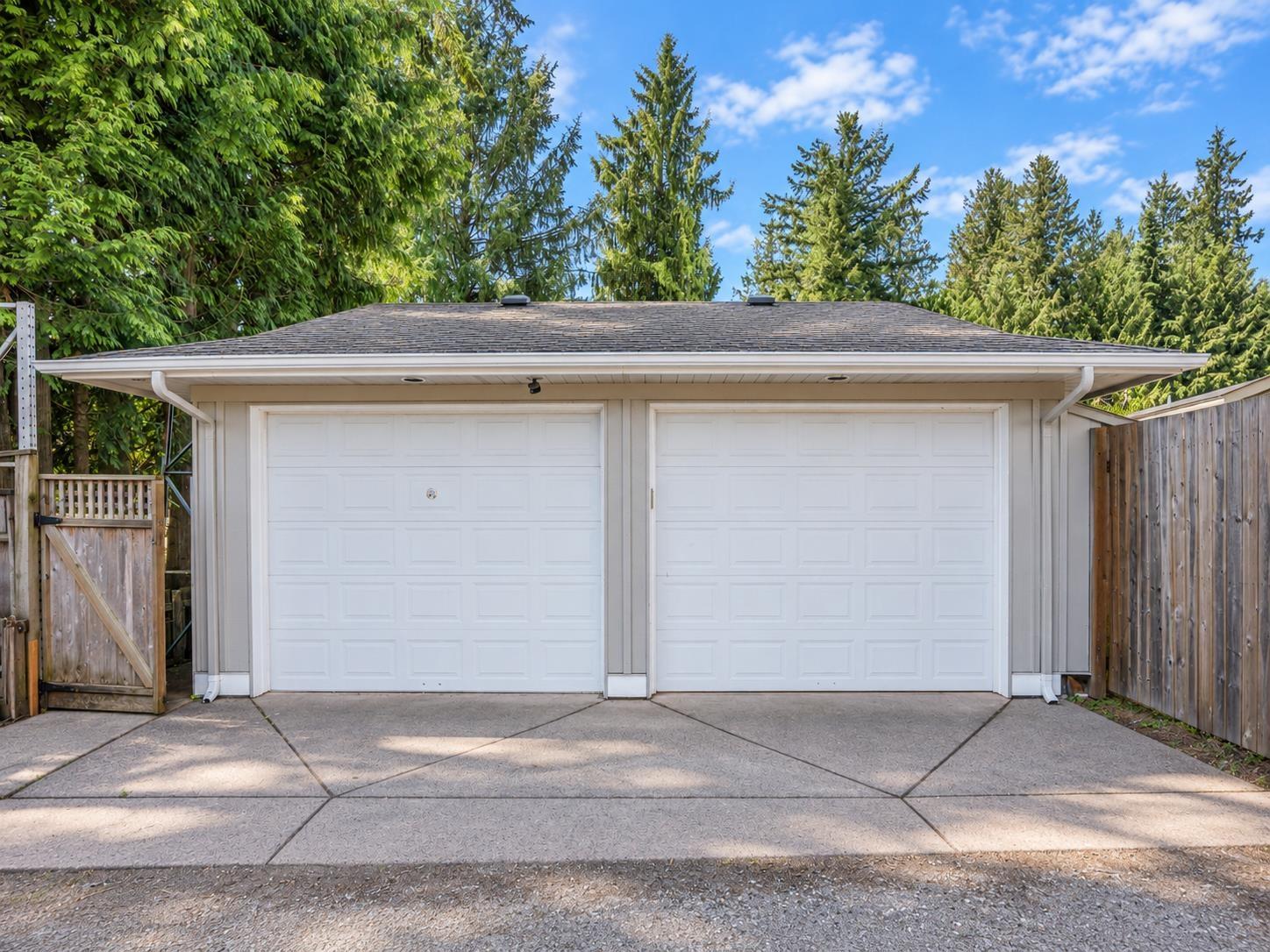 5 Bed, 3 Bath House for Sale in Surrey – 9714 131 STREET, Surrey – MLS# R3161811 - Image 24