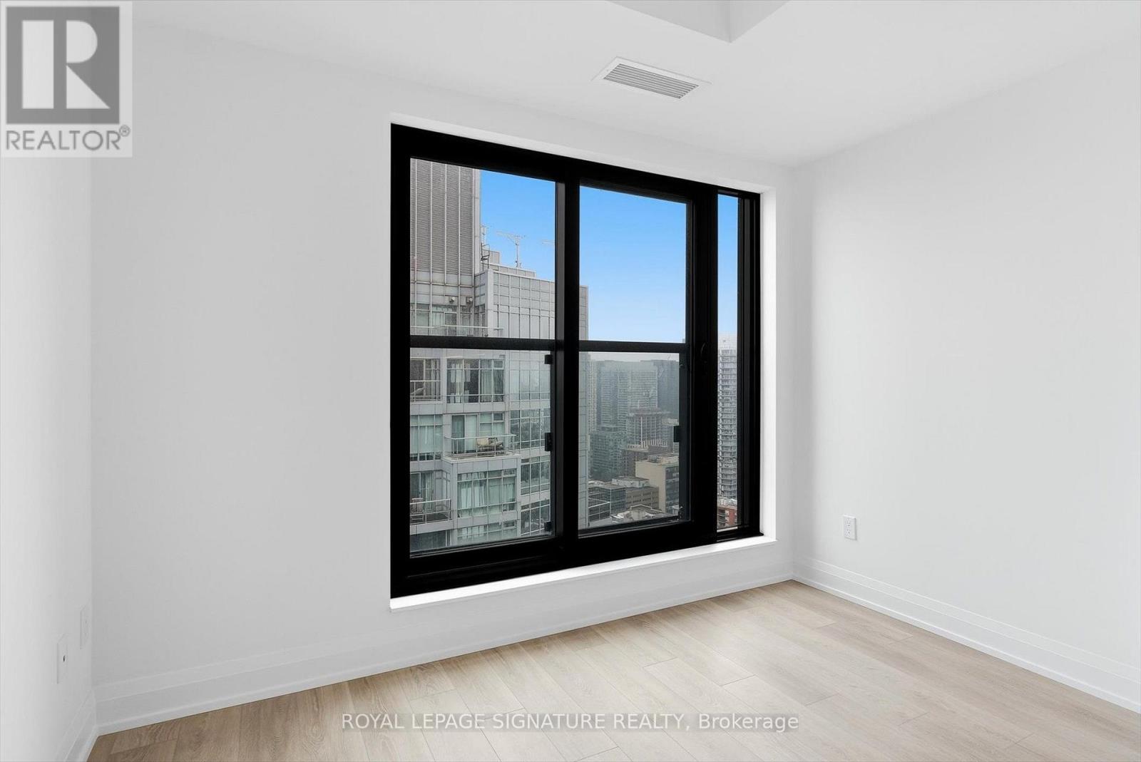 #3409 20 SOUDAN AVENUE - 12