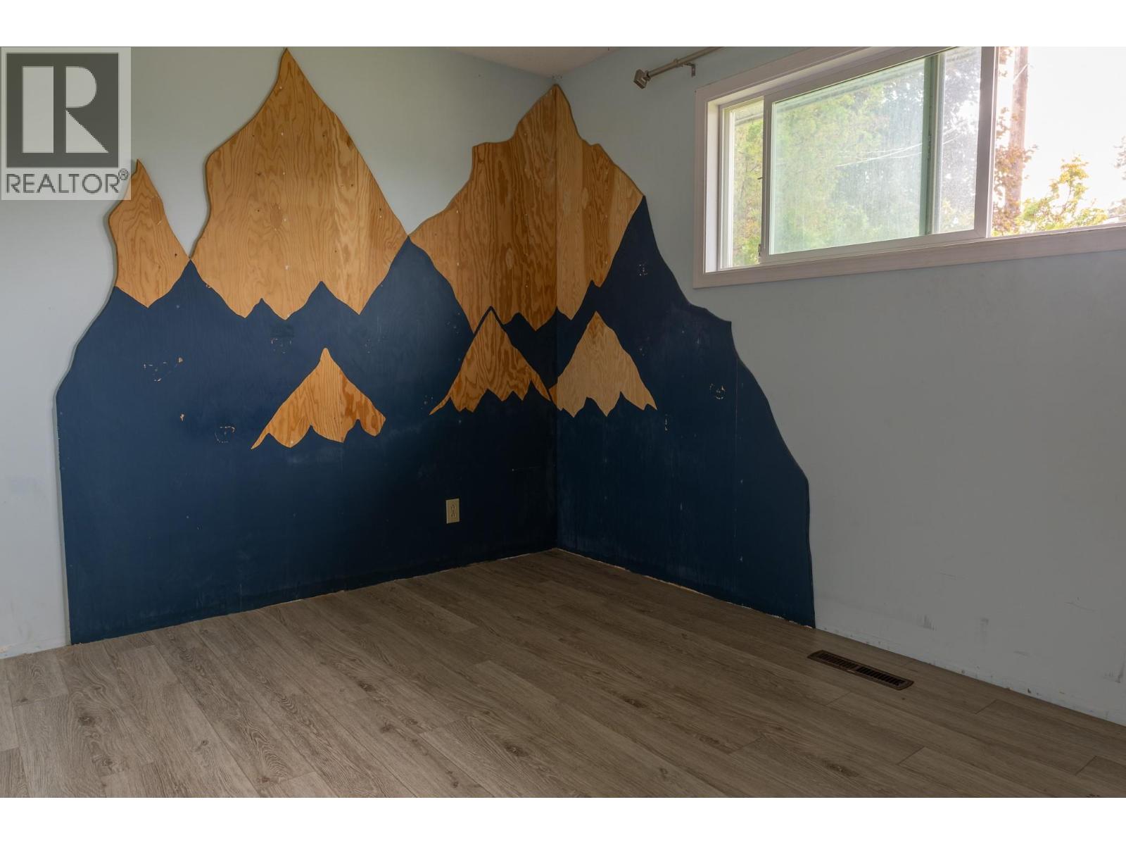 500 Mallach Road, Kelowna — photo 9