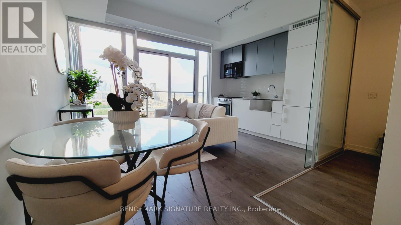 LPH 18 - 270 DUFFERIN STREET, Toronto (South Parkdale) — photo 6