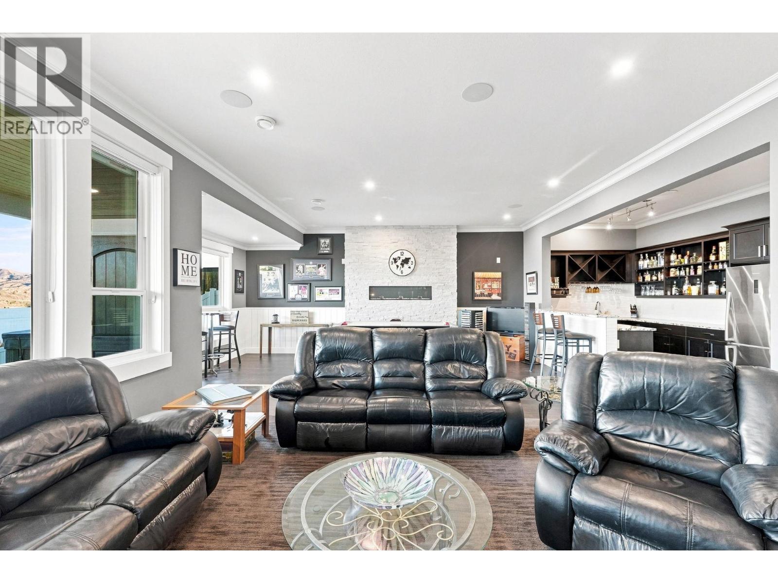 5203 Clarence Road, Peachland