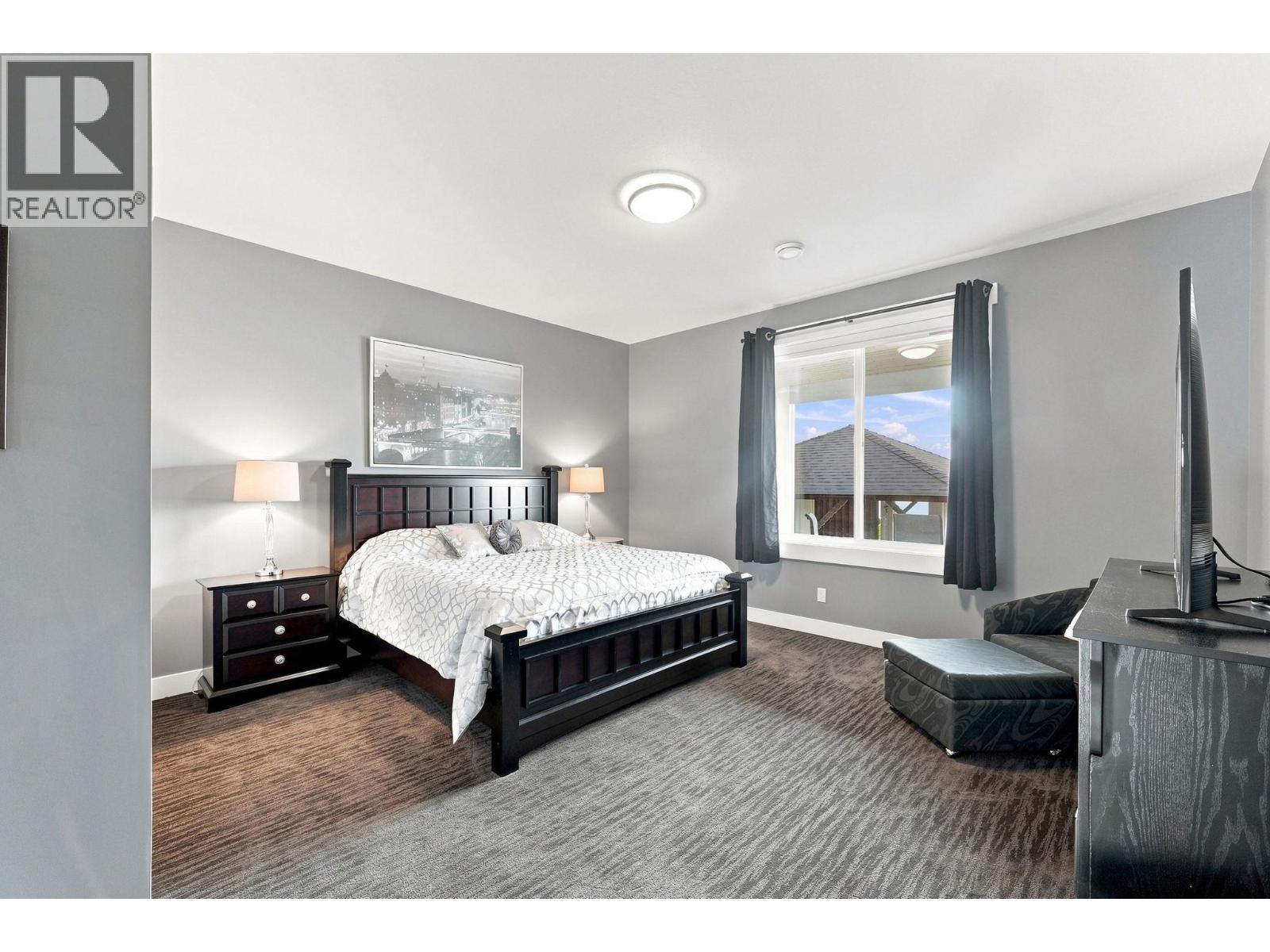 5203 Clarence Road, Peachland