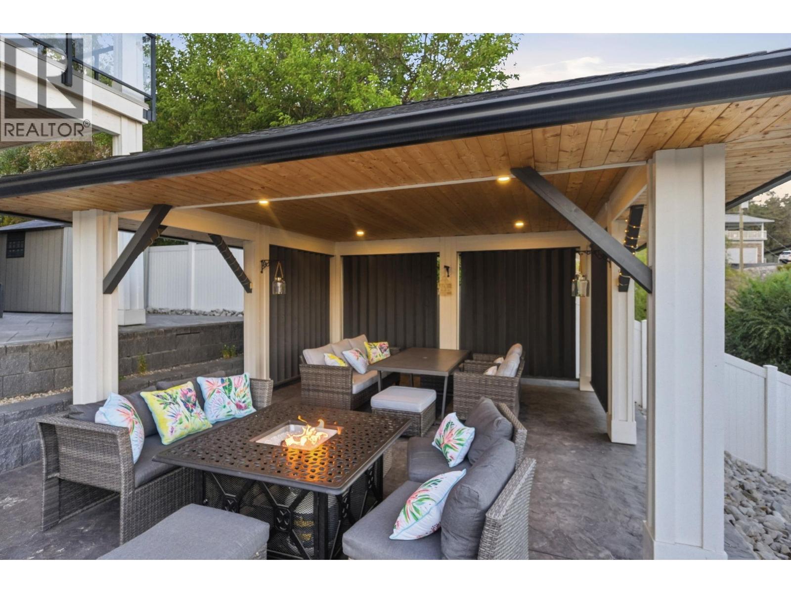5203 Clarence Road, Peachland