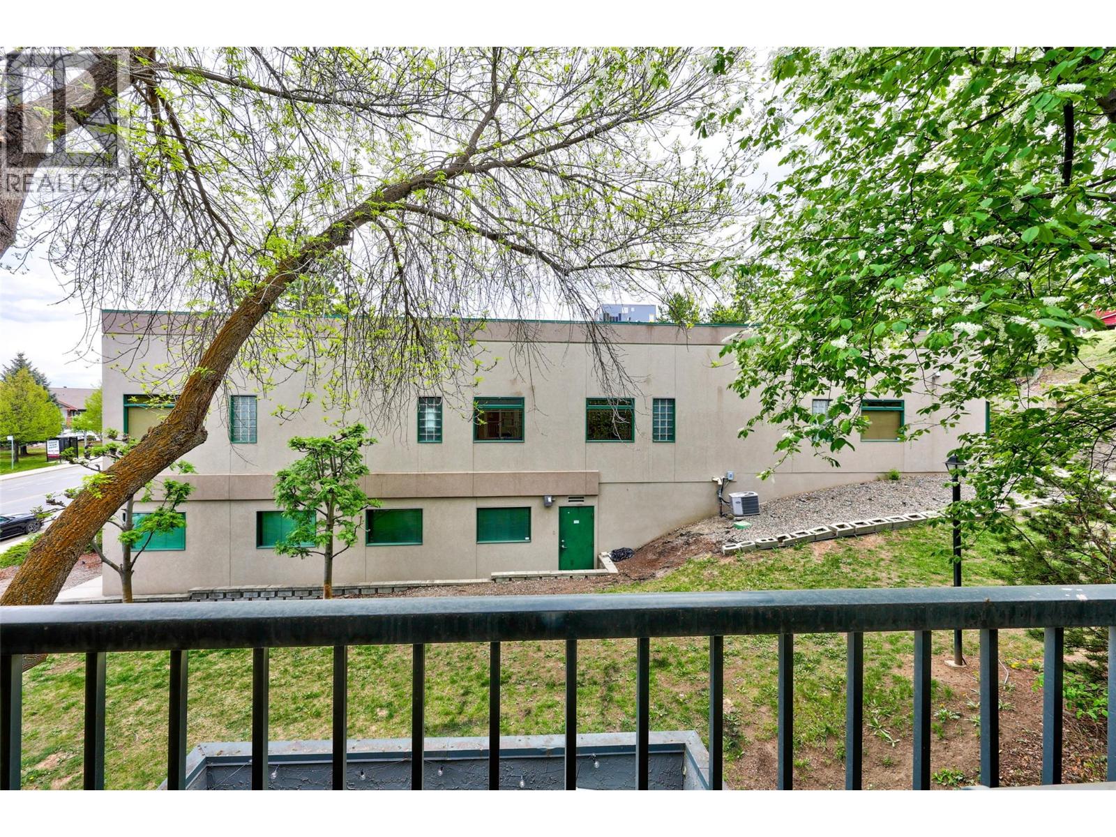 #2 1221 HUGH ALLAN Drive - 12