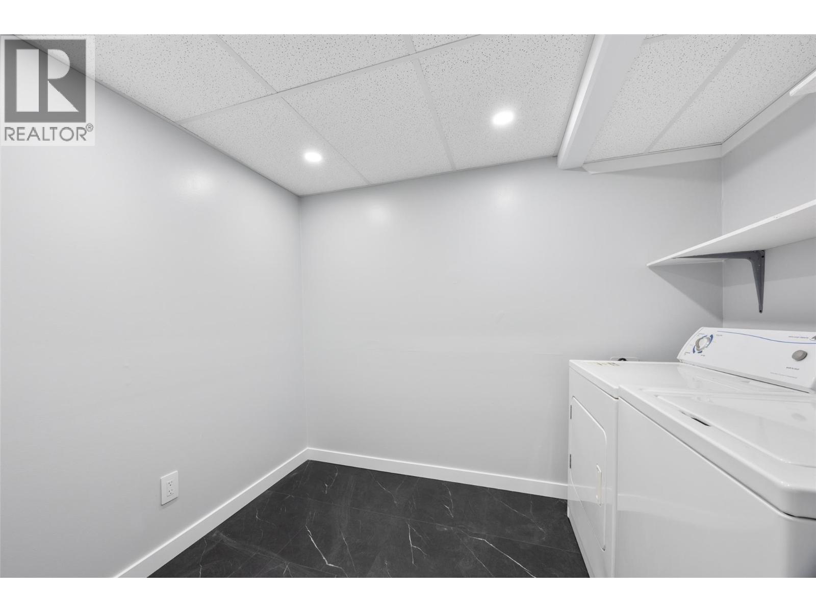 #2 1221 HUGH ALLAN Drive - 15