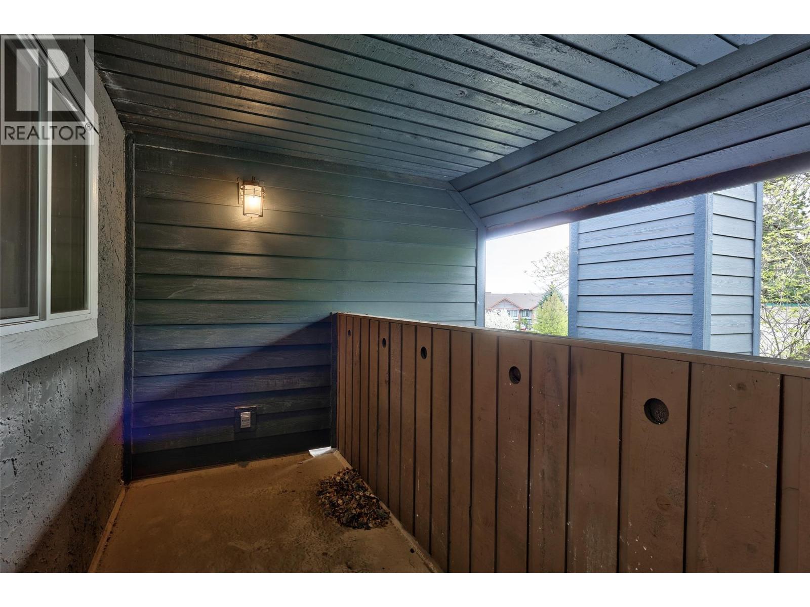 #2 1221 HUGH ALLAN Drive - 18