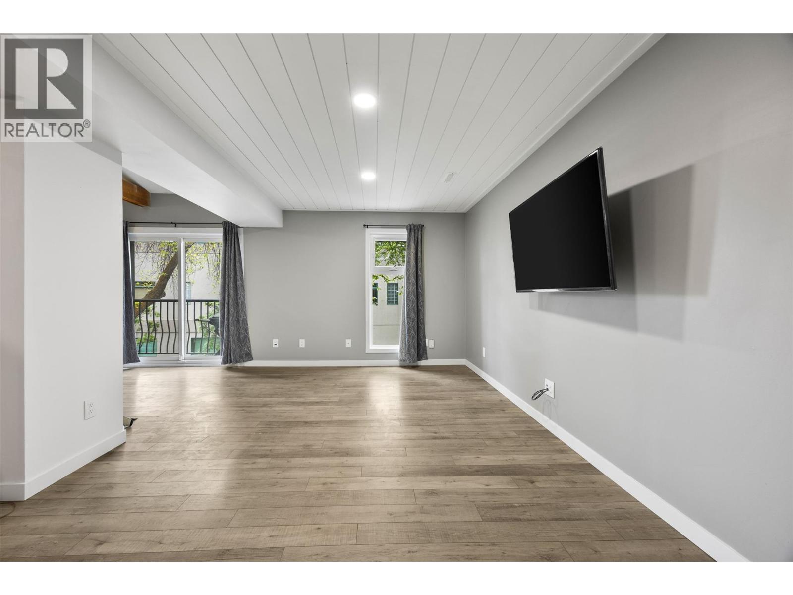 1221 HUGH ALLAN Drive Unit# 2, Kamloops — photo 5