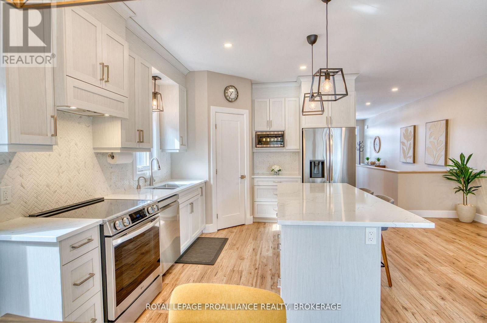 620 GRACELAND AVENUE - 18