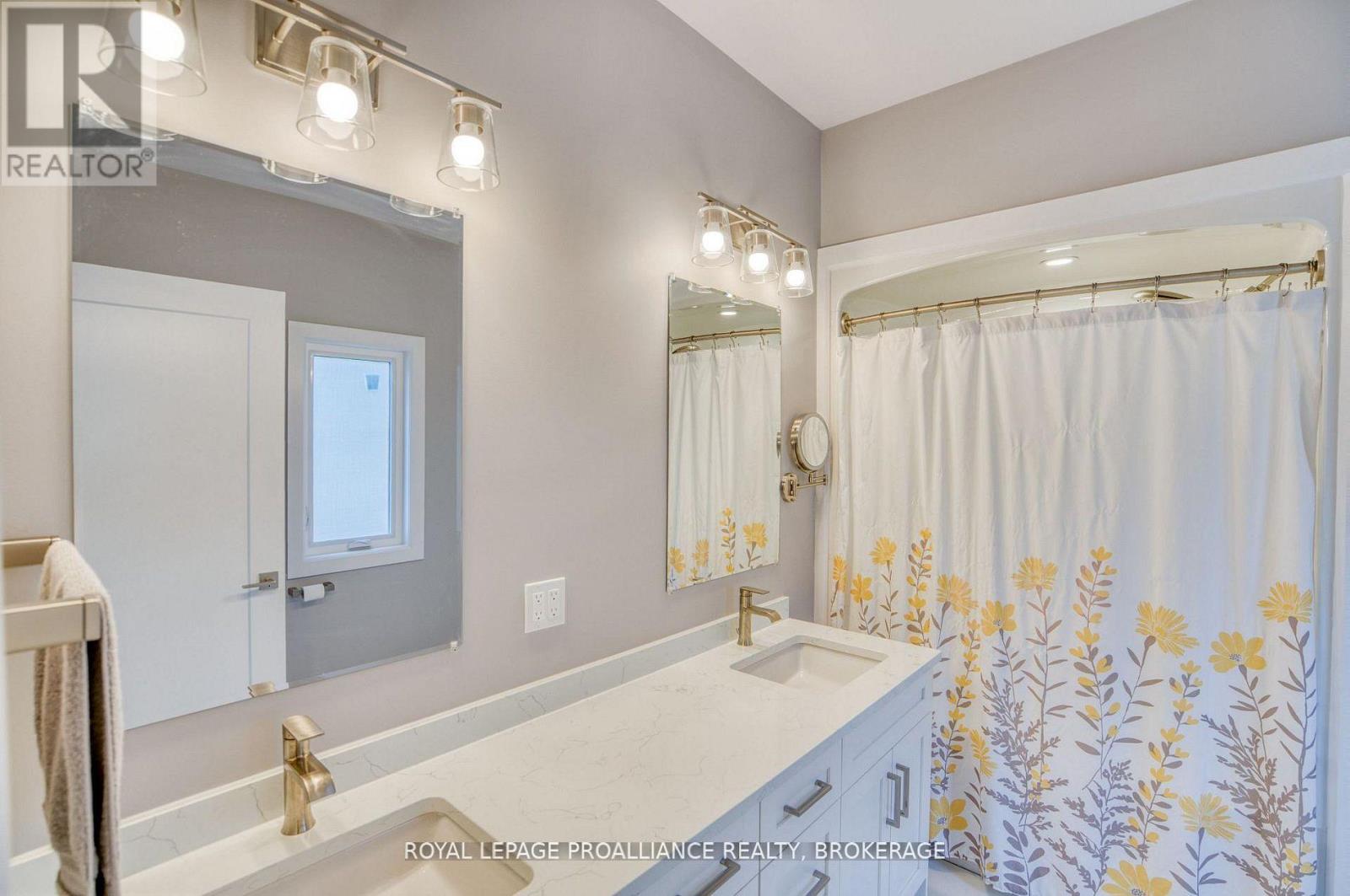 620 GRACELAND AVENUE - 32