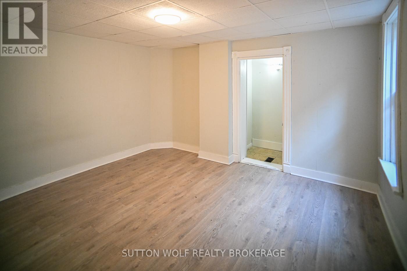 24 COLBORNE STREET - 10