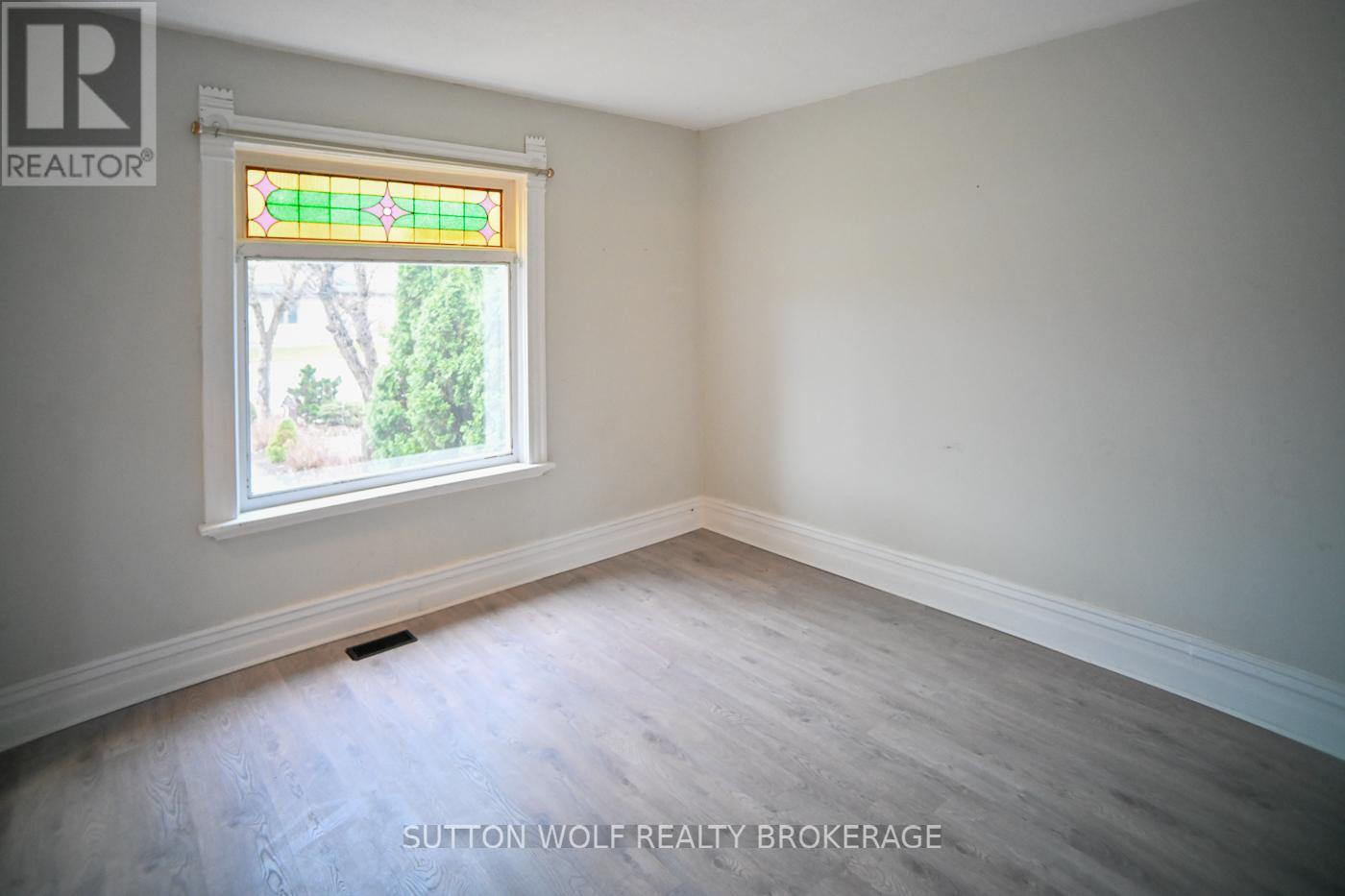24 COLBORNE STREET - 3