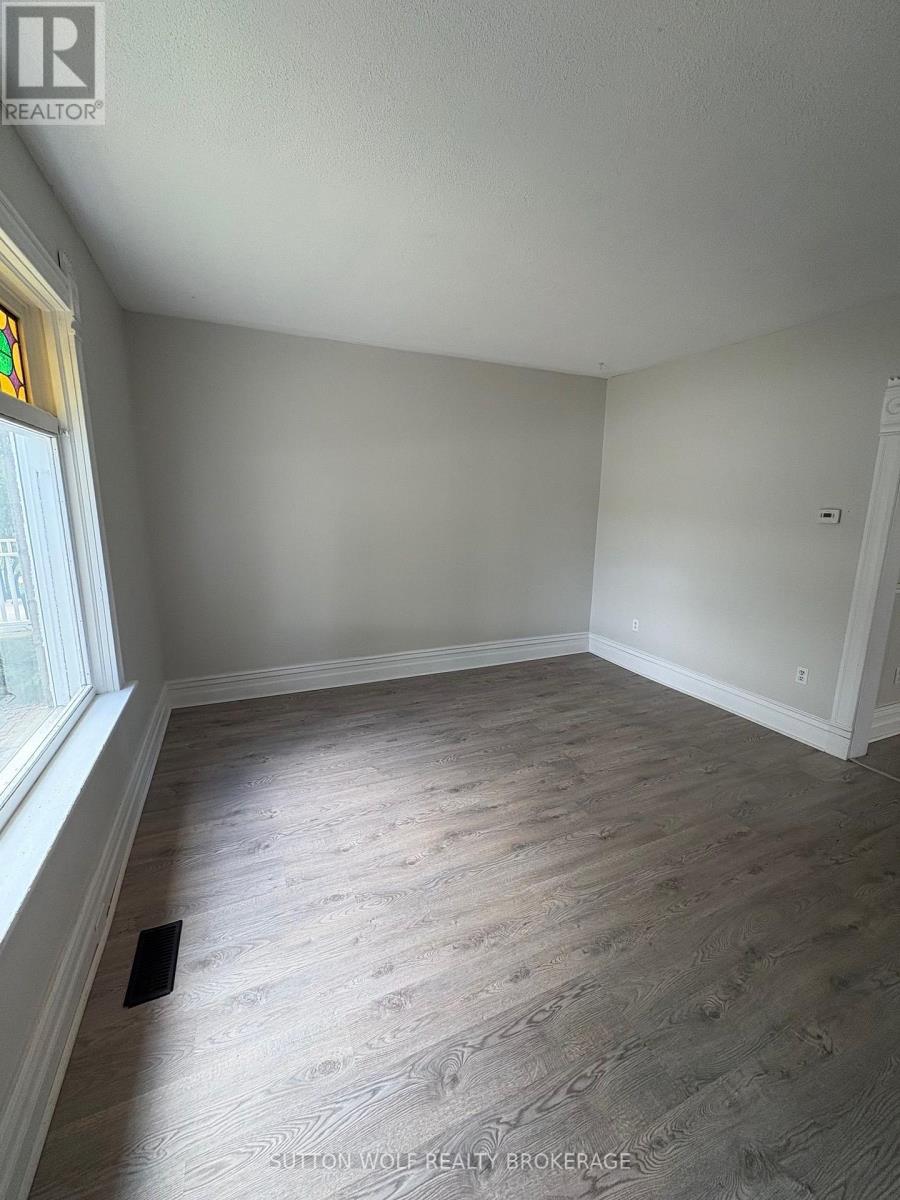 24 COLBORNE STREET - 4
