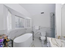 30758 Stellar Court, Abbotsford, BC V2T6R5 Photo 17