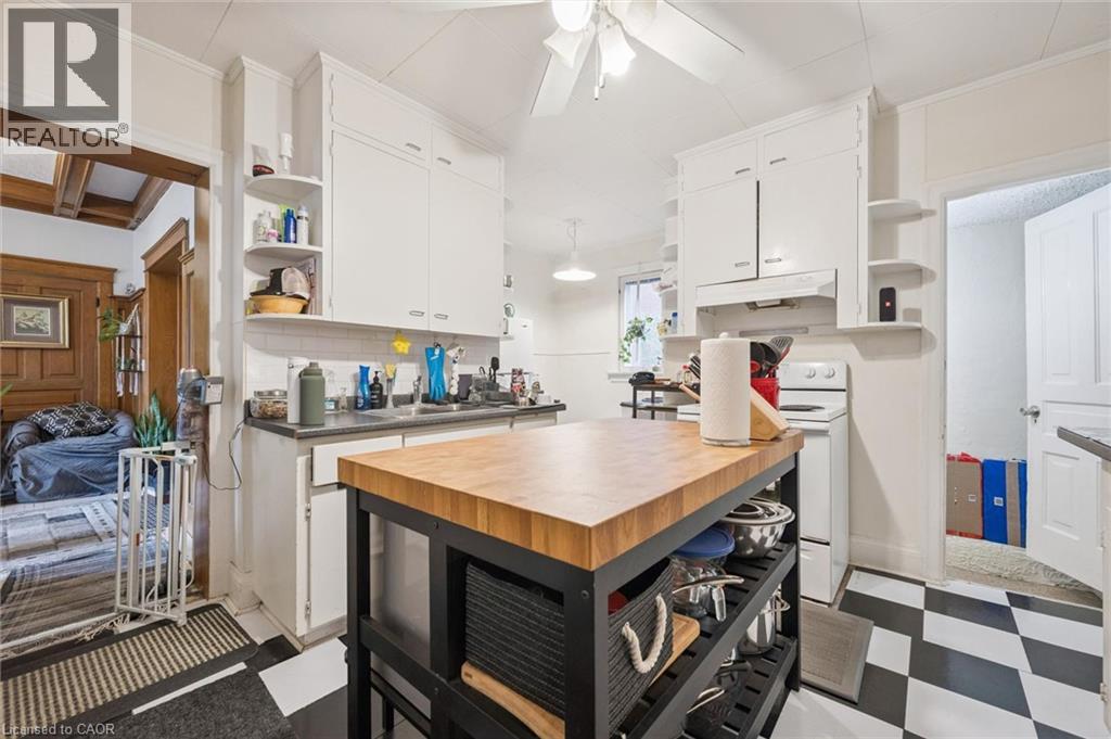 143 DAVID Street - 6