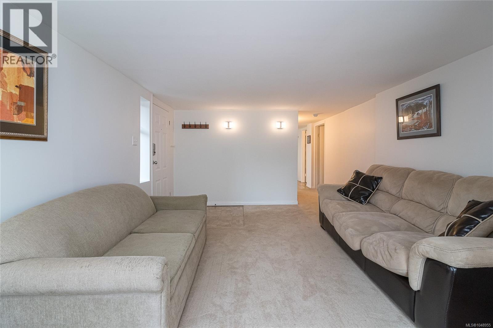  367 Vincent Avenue, Saanich