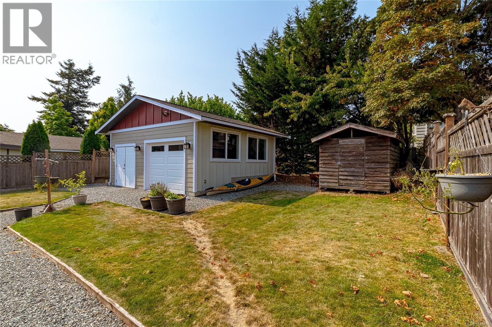  367 Vincent Avenue, Saanich
