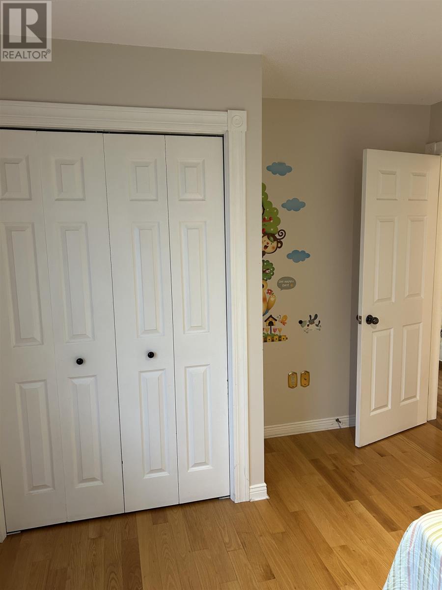 83 Kennedy Drive - Image 18