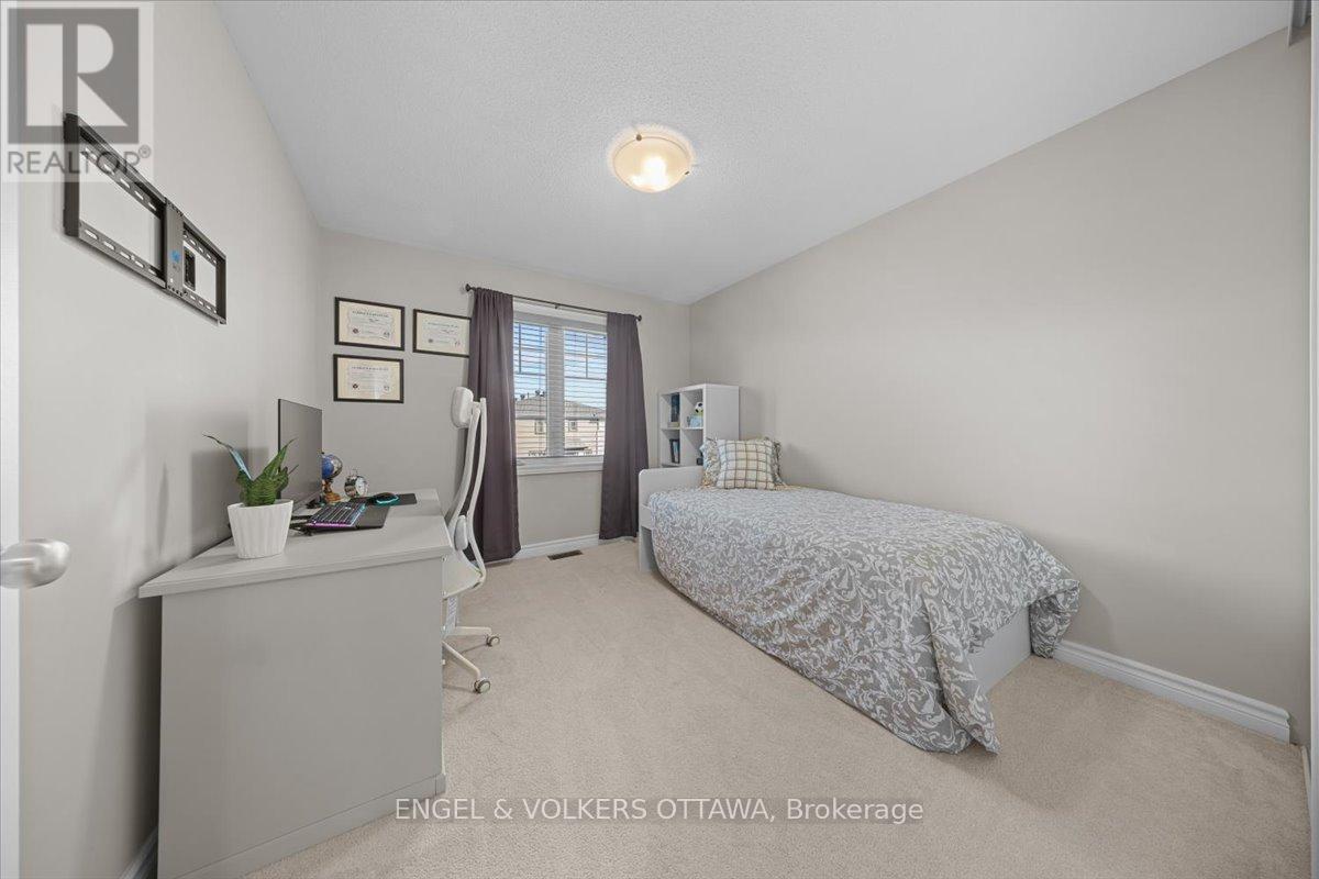 508 HYSSOP STREET - 28