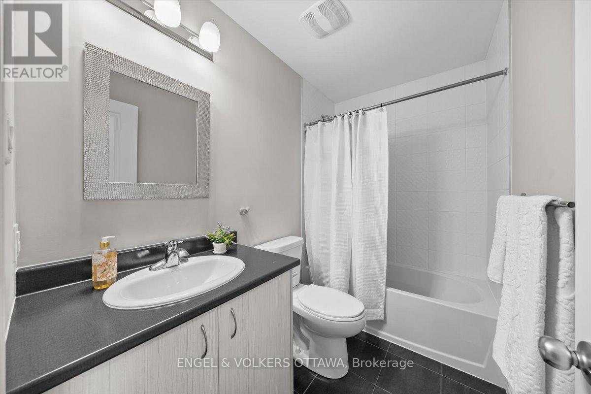 508 HYSSOP STREET - Image 32