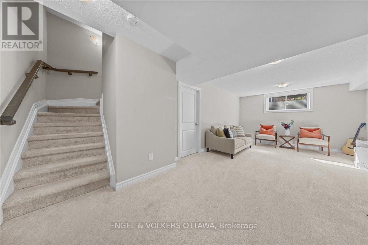 508 HYSSOP STREET - 33