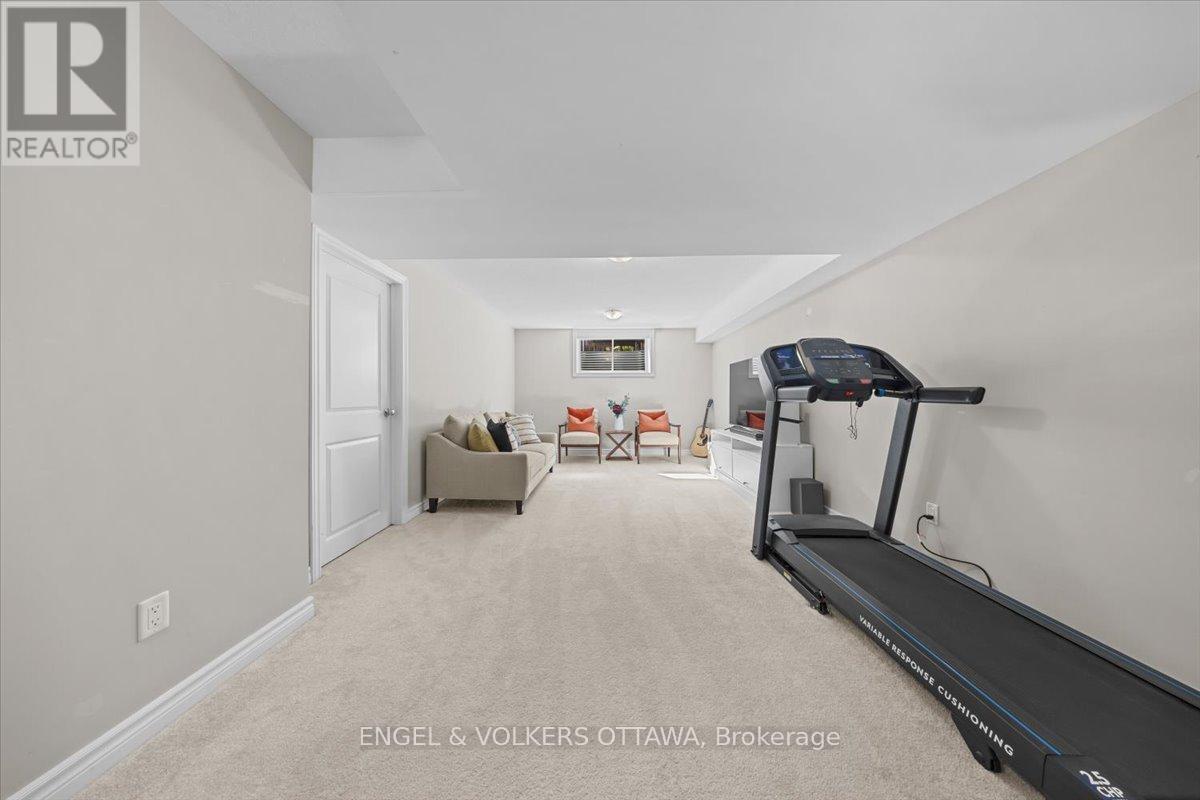 508 HYSSOP STREET - Image 34